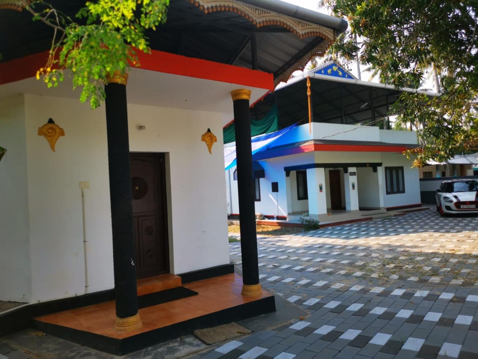 HAPPINESS HOMESTAY
