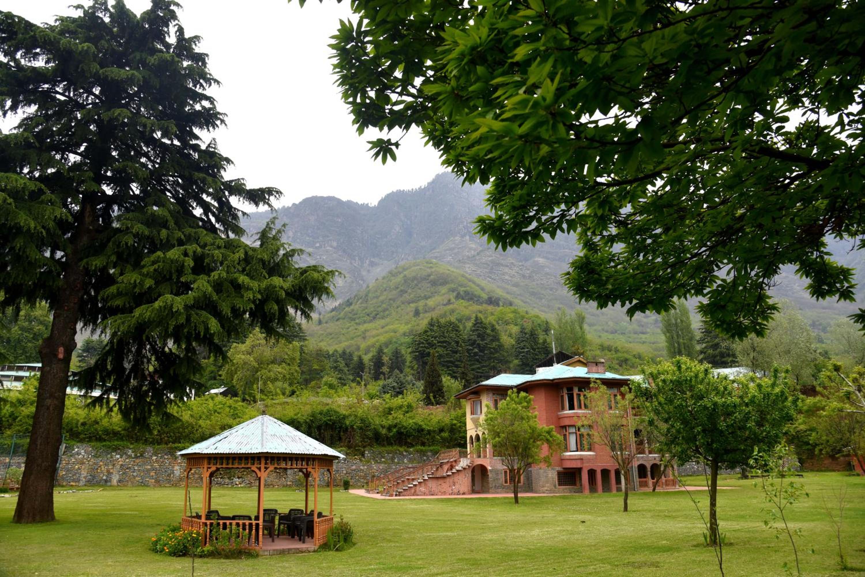 KHAAS MUQAAM view 2