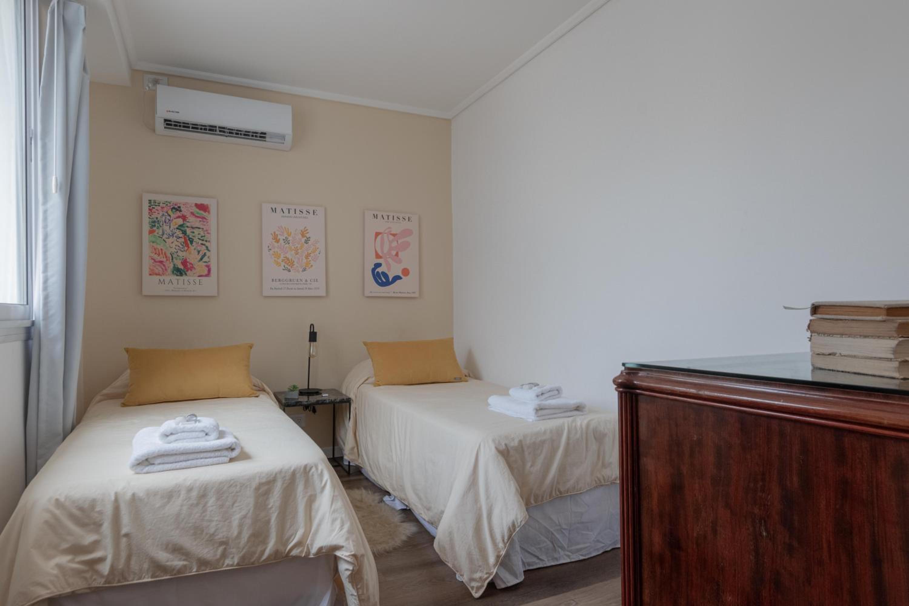Fliphaus Niceto Vega - 3 Bd Event Friendly