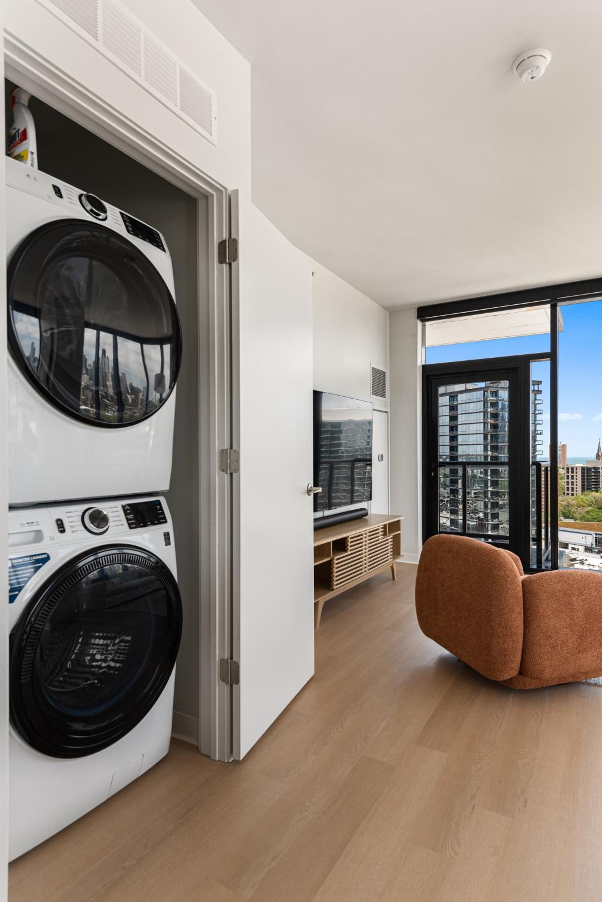 Foundry Unmatched Skyline Views at Lincoln Park