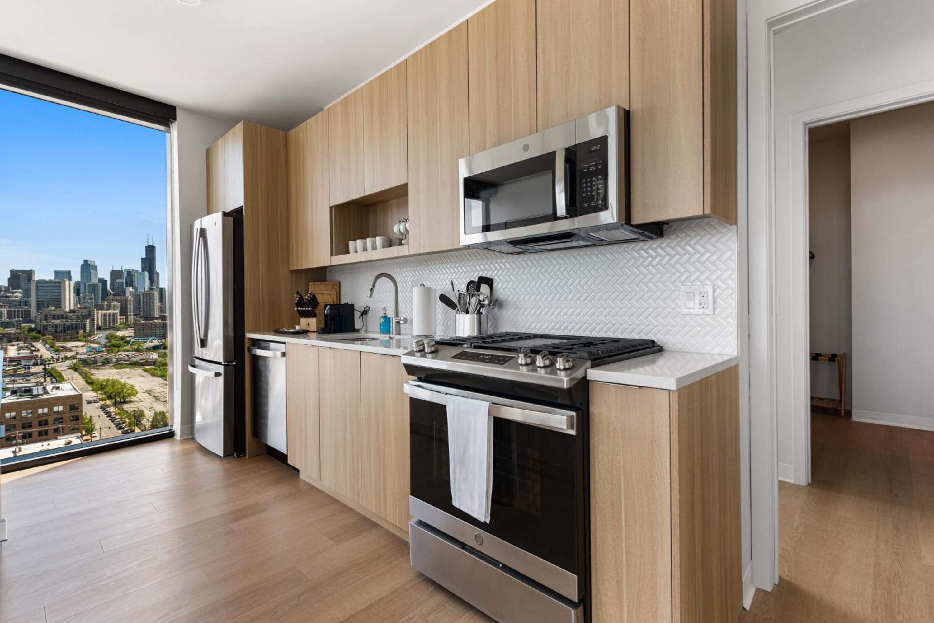 Foundry Unmatched Skyline Views at Lincoln Park