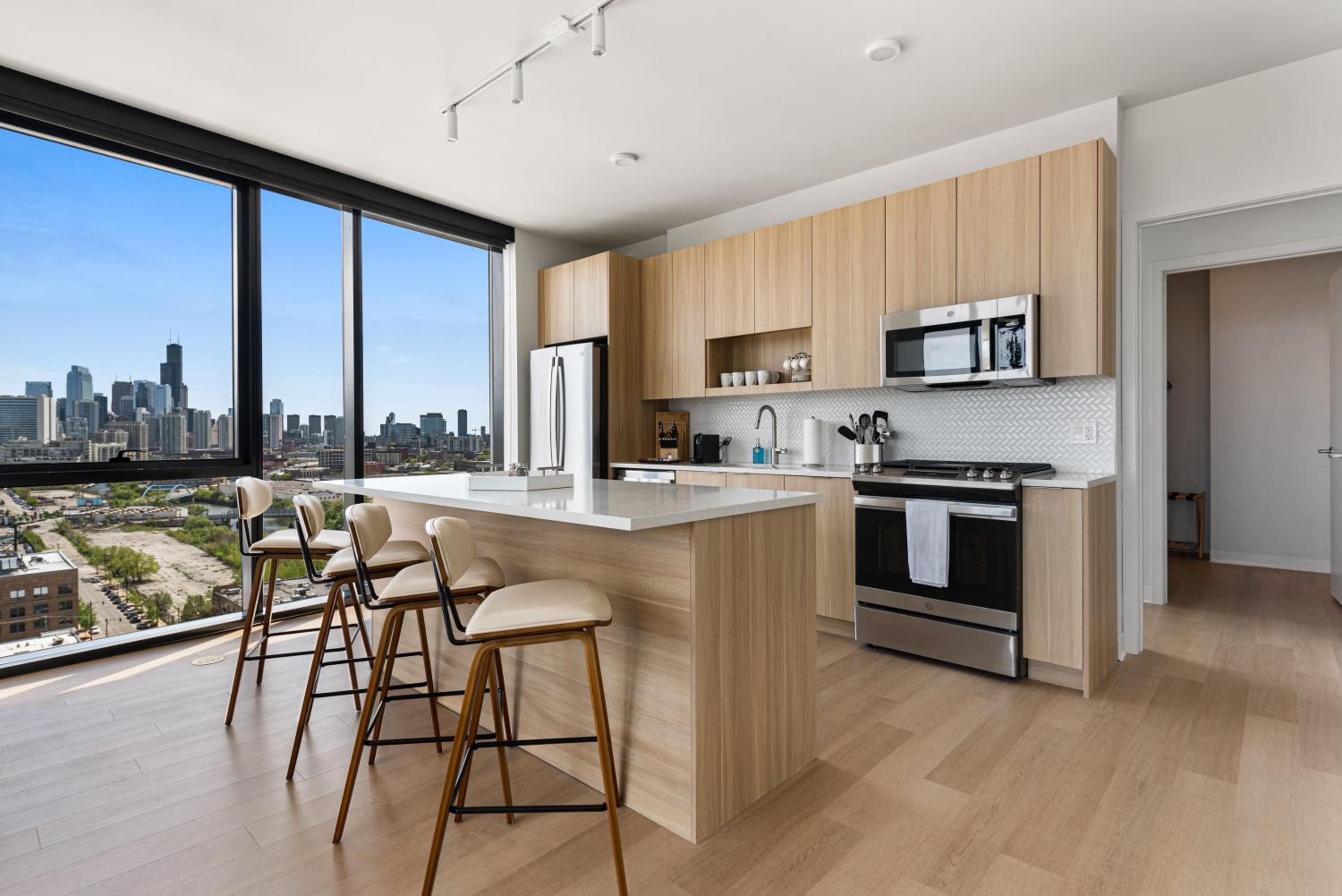 Foundry Unmatched Skyline Views at Lincoln Park