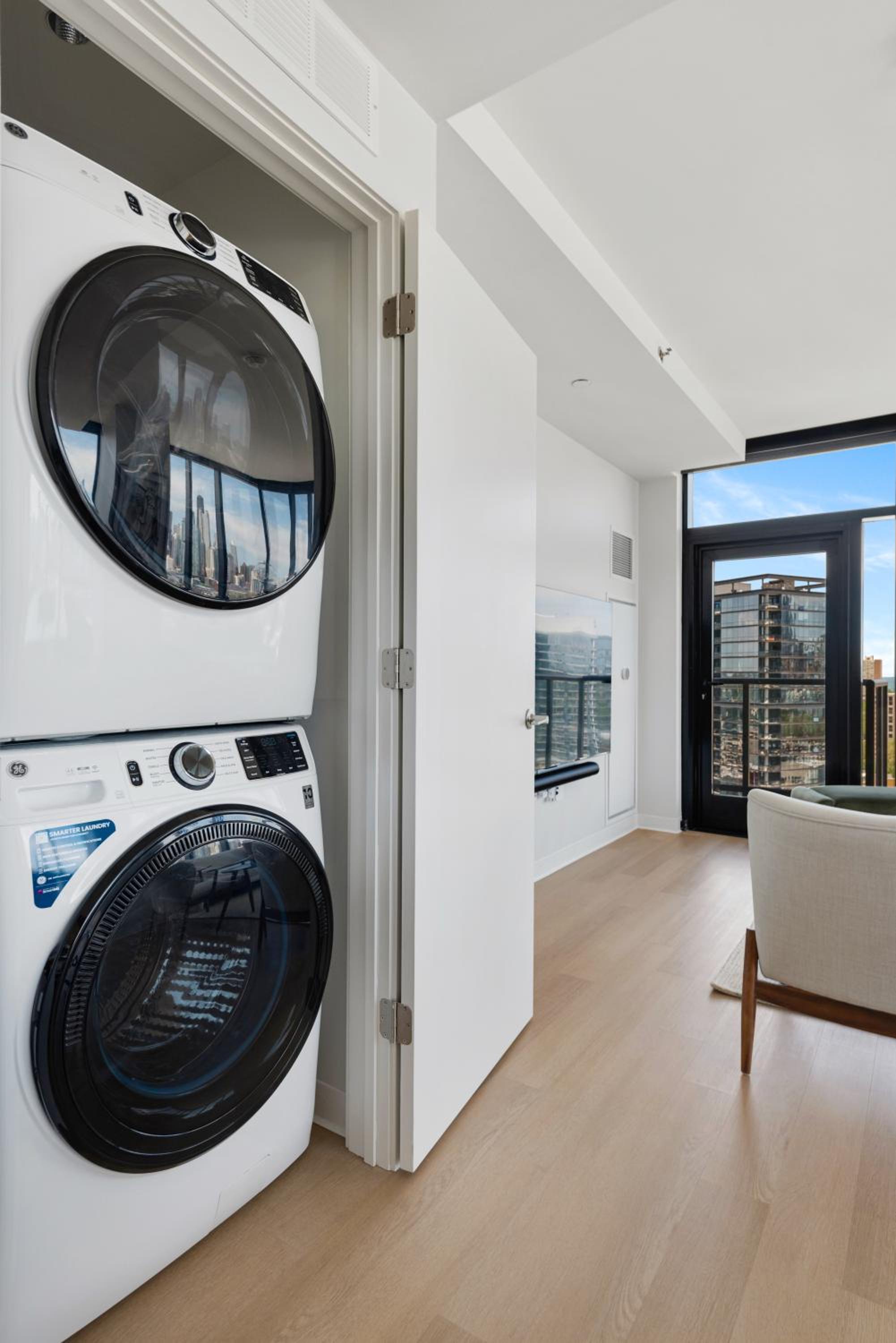 Foundry Unmatched Skyline Views at Lincoln Park
