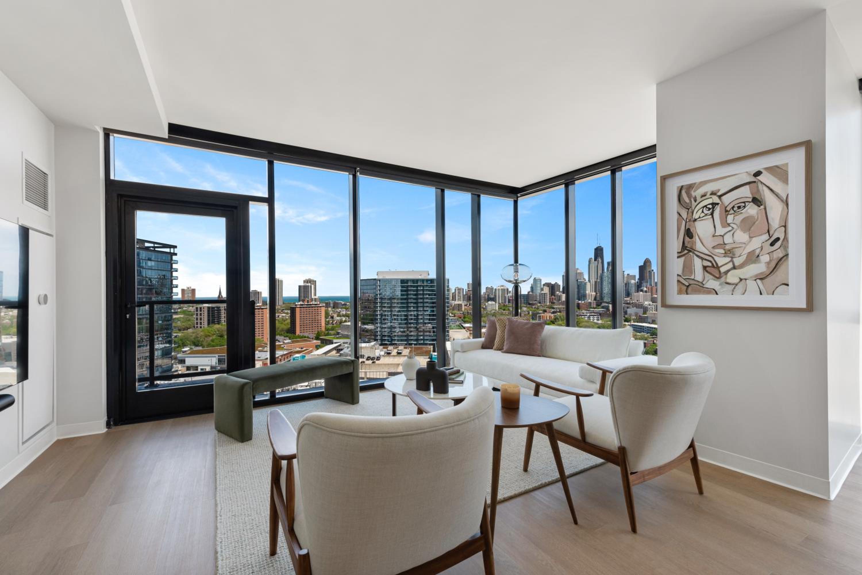 Foundry Unmatched Skyline Views at Lincoln Park