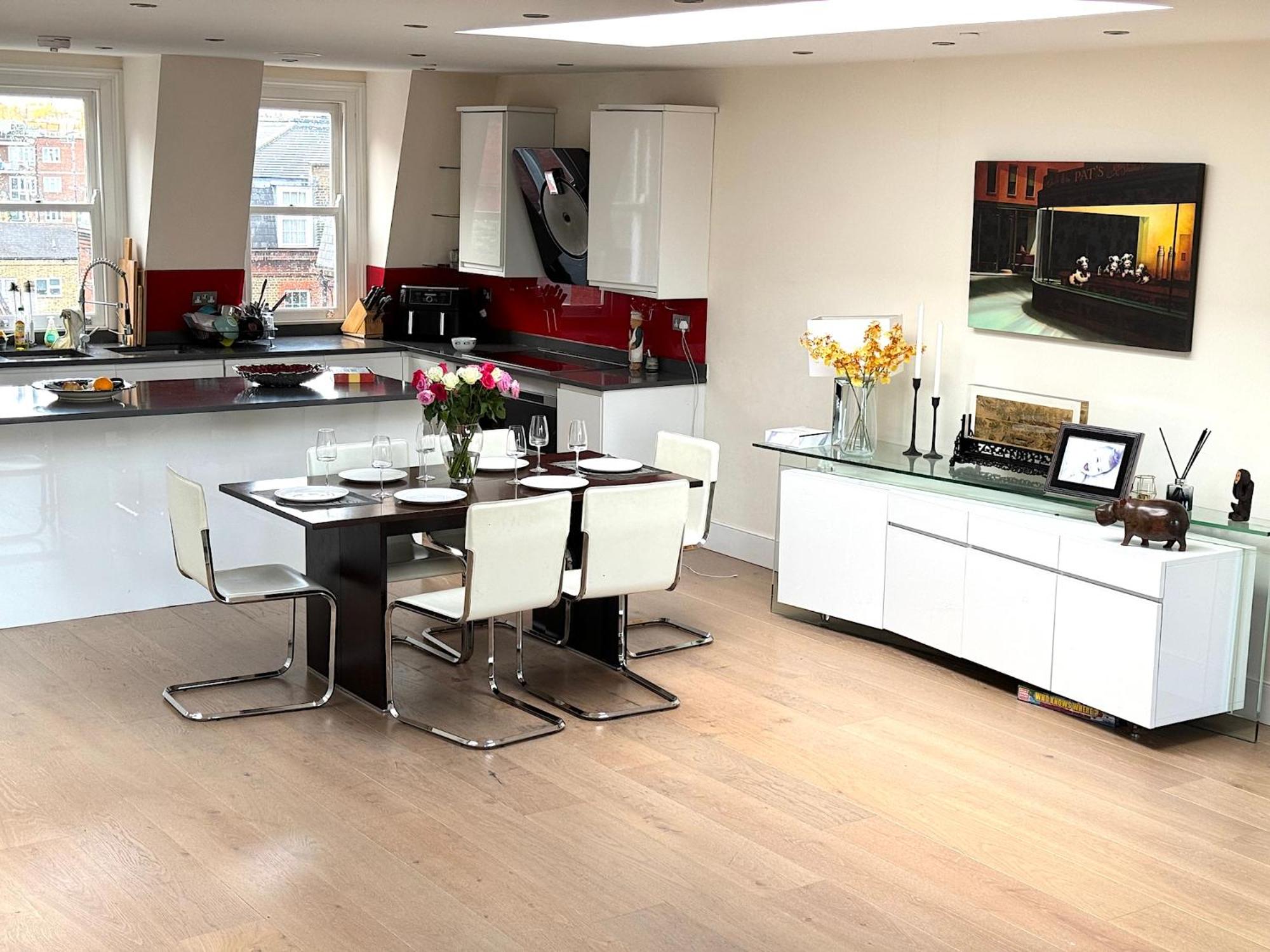 Draycott Apartment