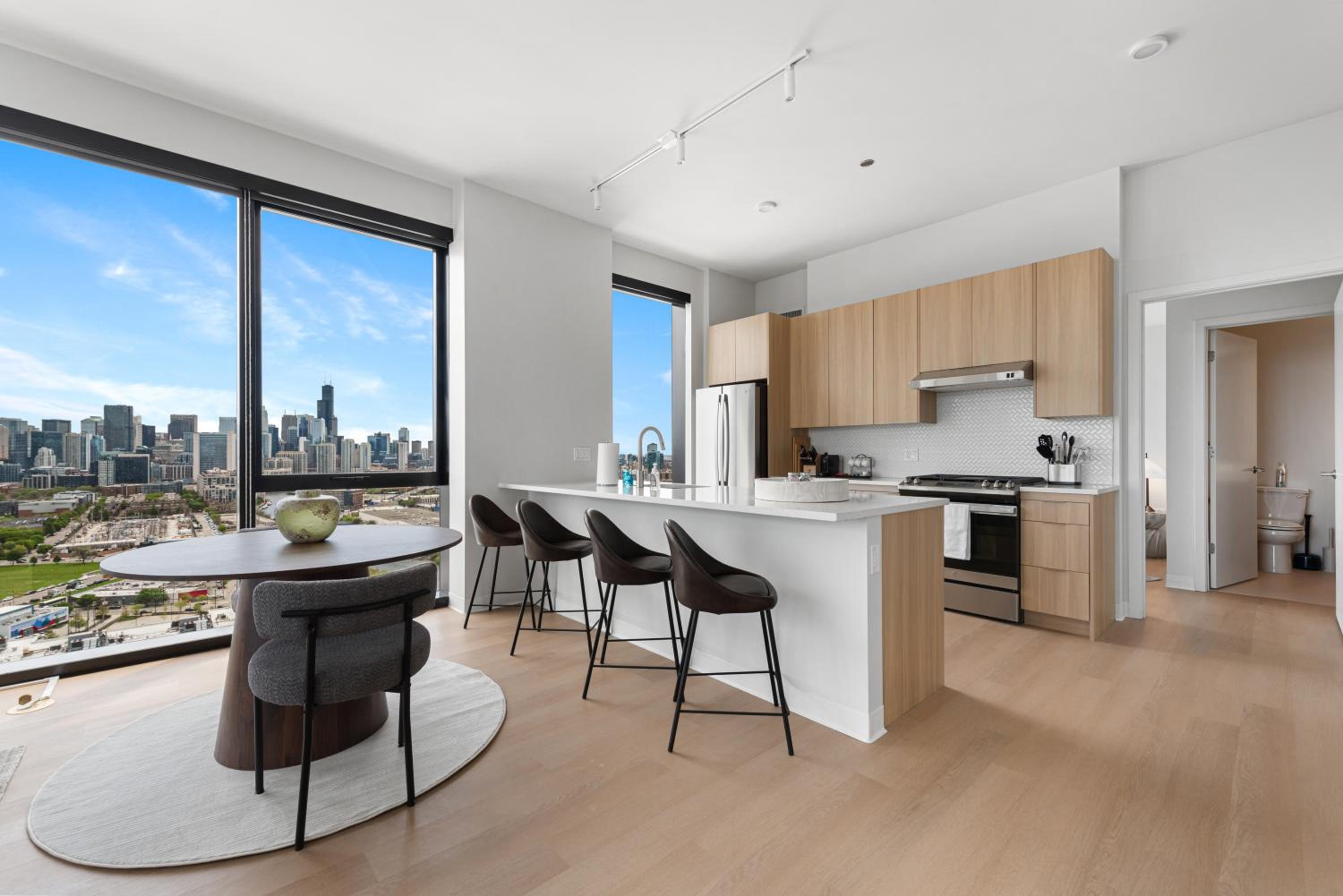 Foundry Unmatched Skyline Views at Lincoln Park