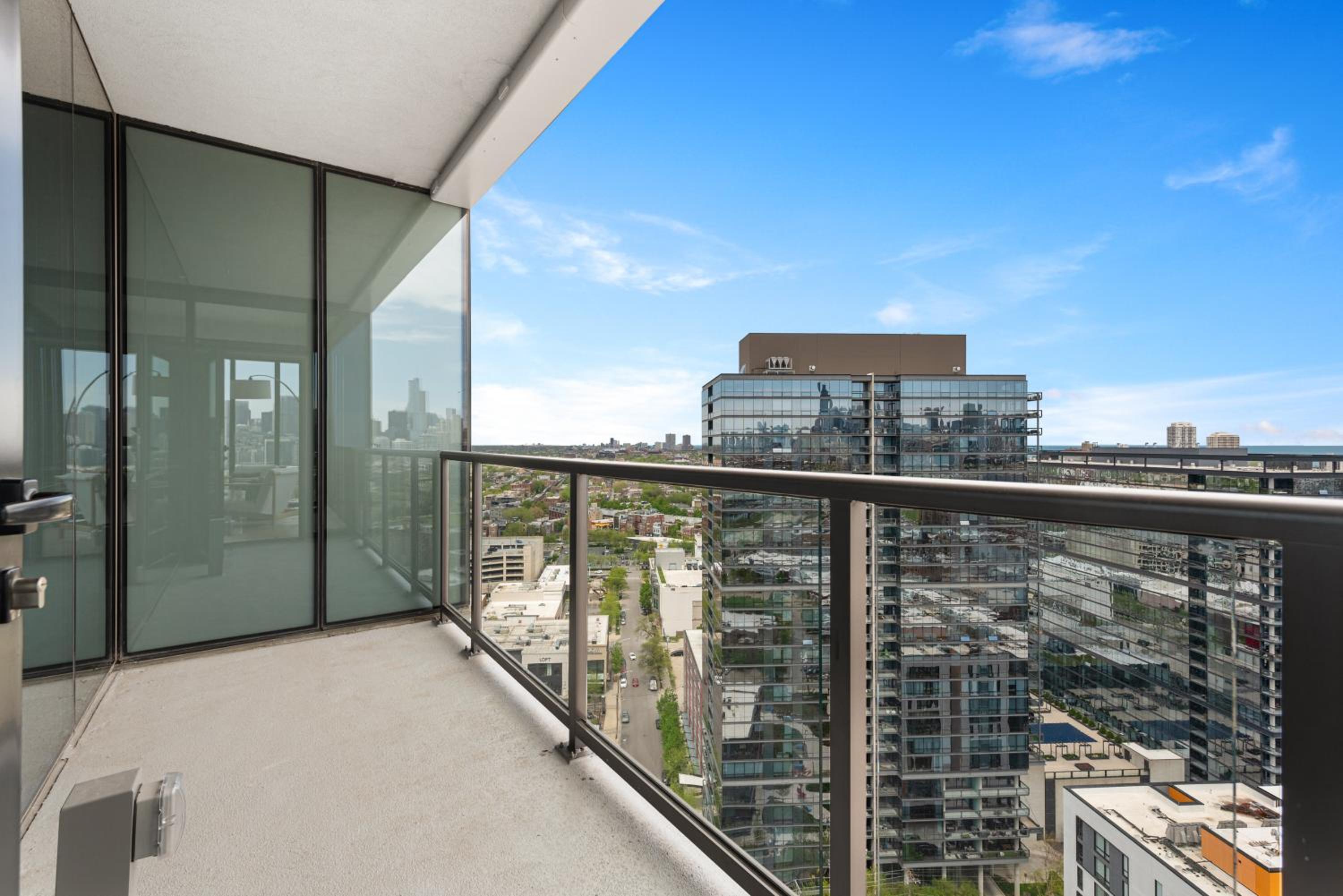 Foundry Unmatched Skyline Views at Lincoln Park