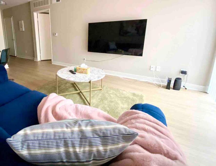 Hotel Castle 1 Bd Pool, Parking, Mdr