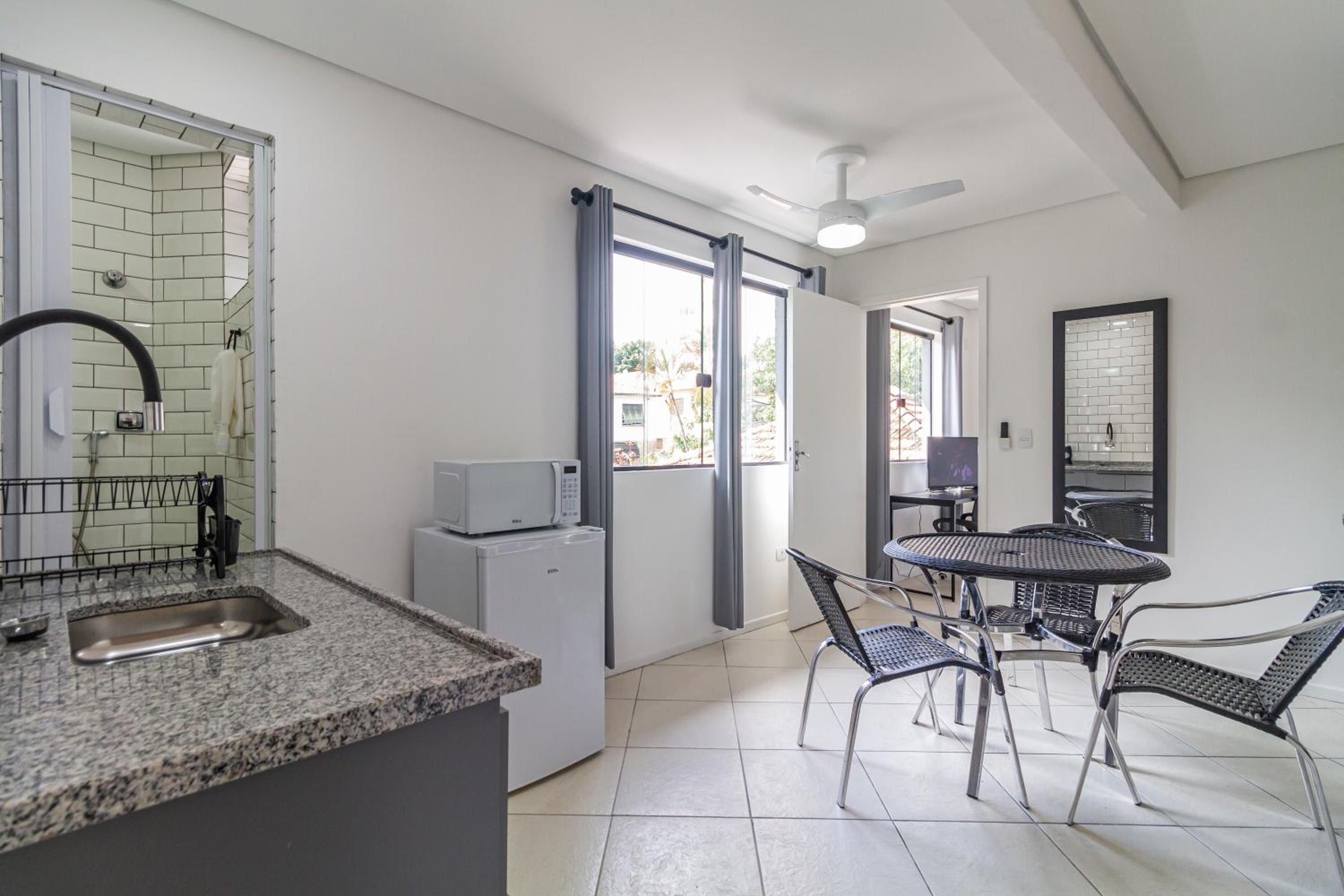 A CASINA: STUDIOS Vila Madalena - BECO DO BATMAN