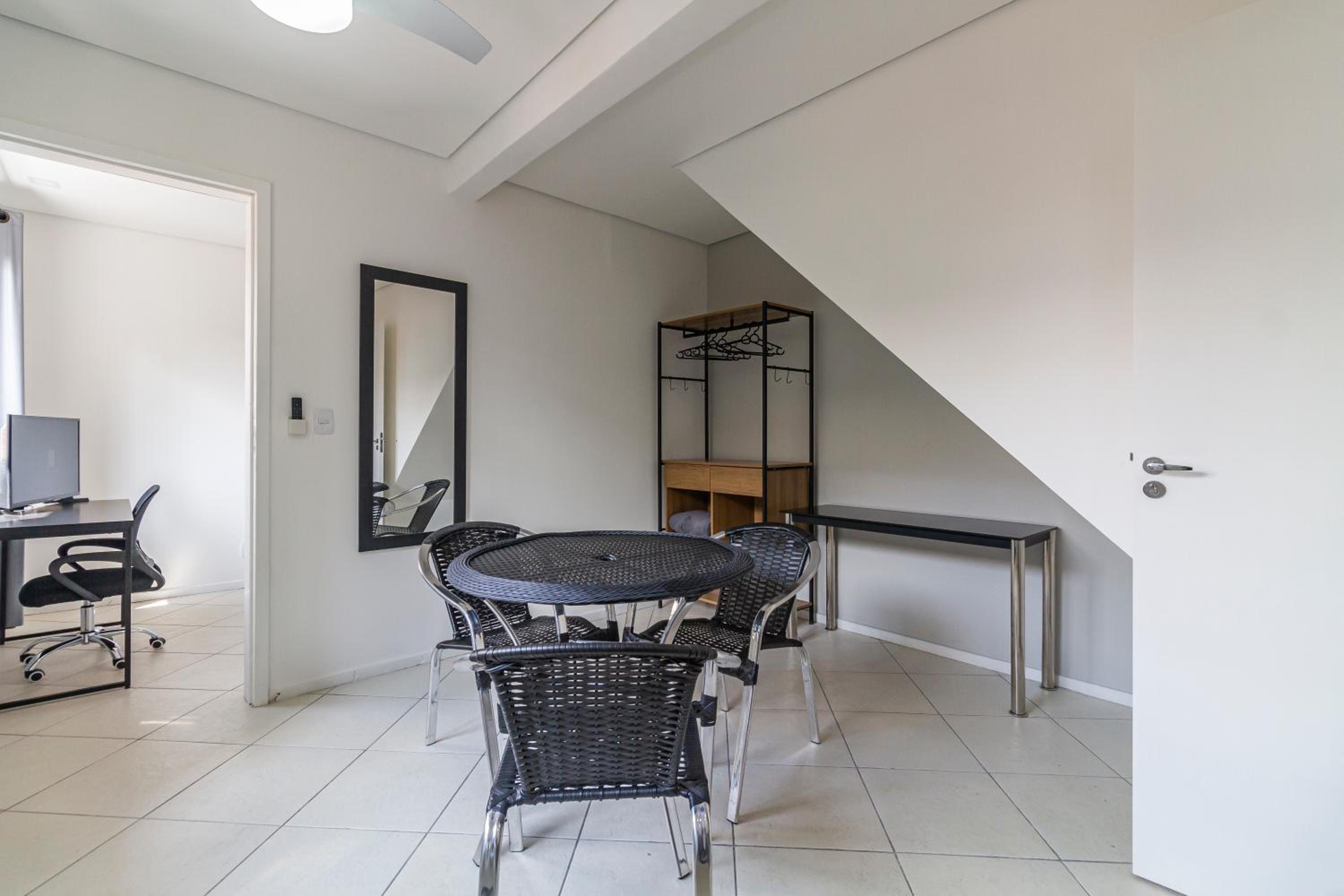 A CASINA: STUDIOS Vila Madalena - BECO DO BATMAN