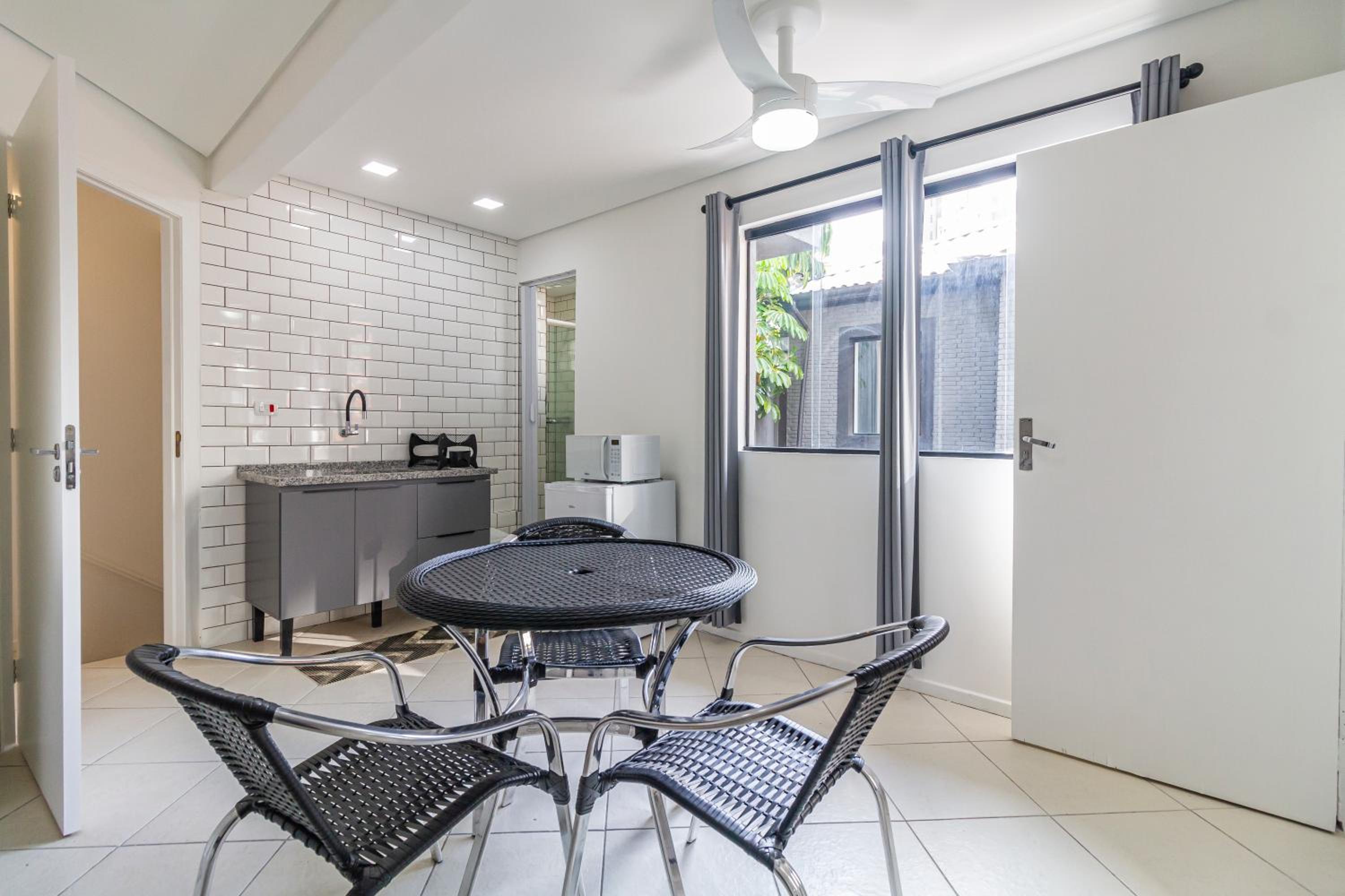 A CASINA: STUDIOS Vila Madalena - BECO DO BATMAN