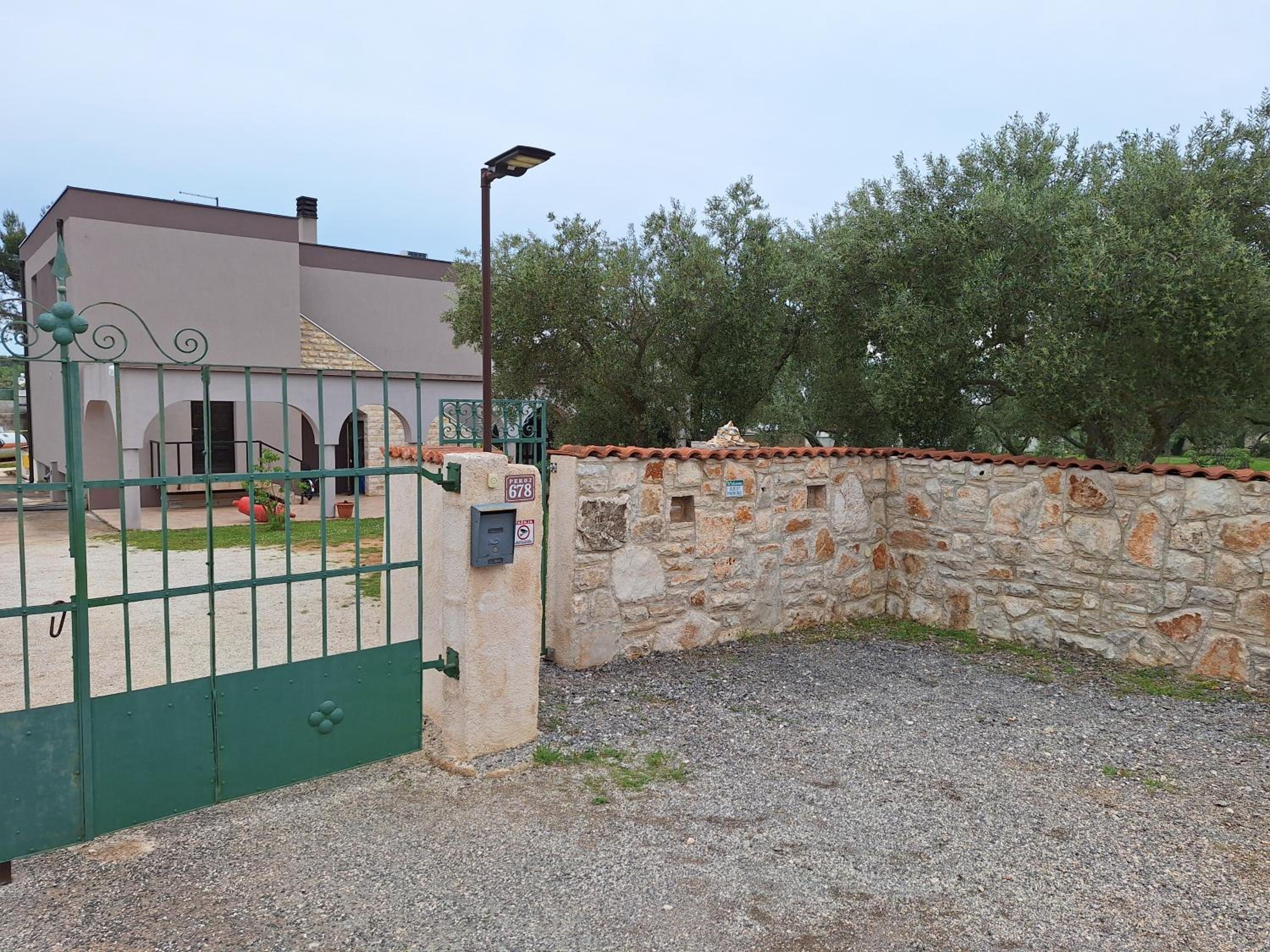 Photo 29