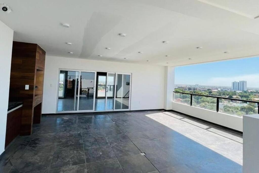1-Bedroom Green Oasis