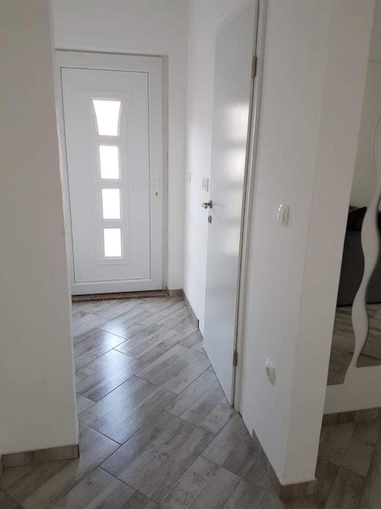 Apartment 2 VERENA mit Meerblick view 2