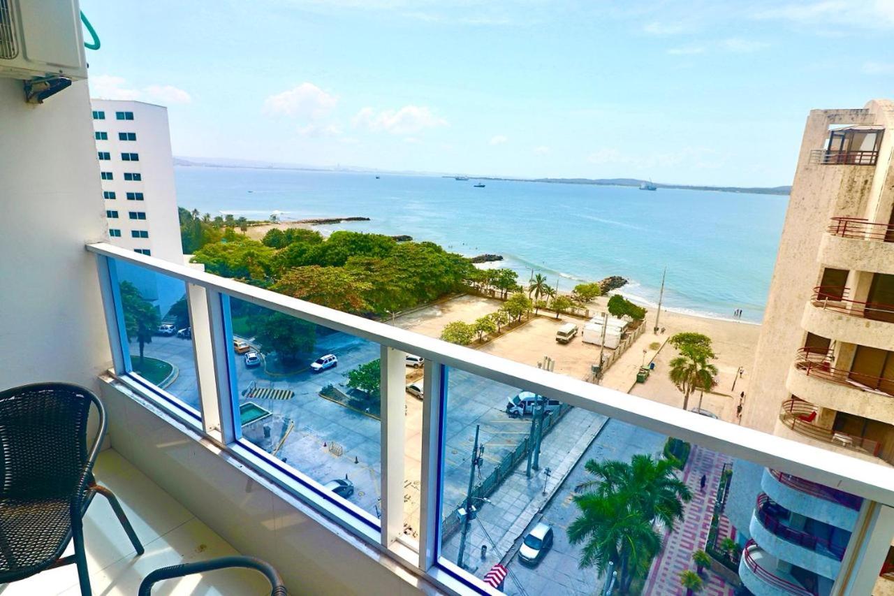 Lindo apartamento en el Laguito! Gran ubicación, vista al Mar Piso 8