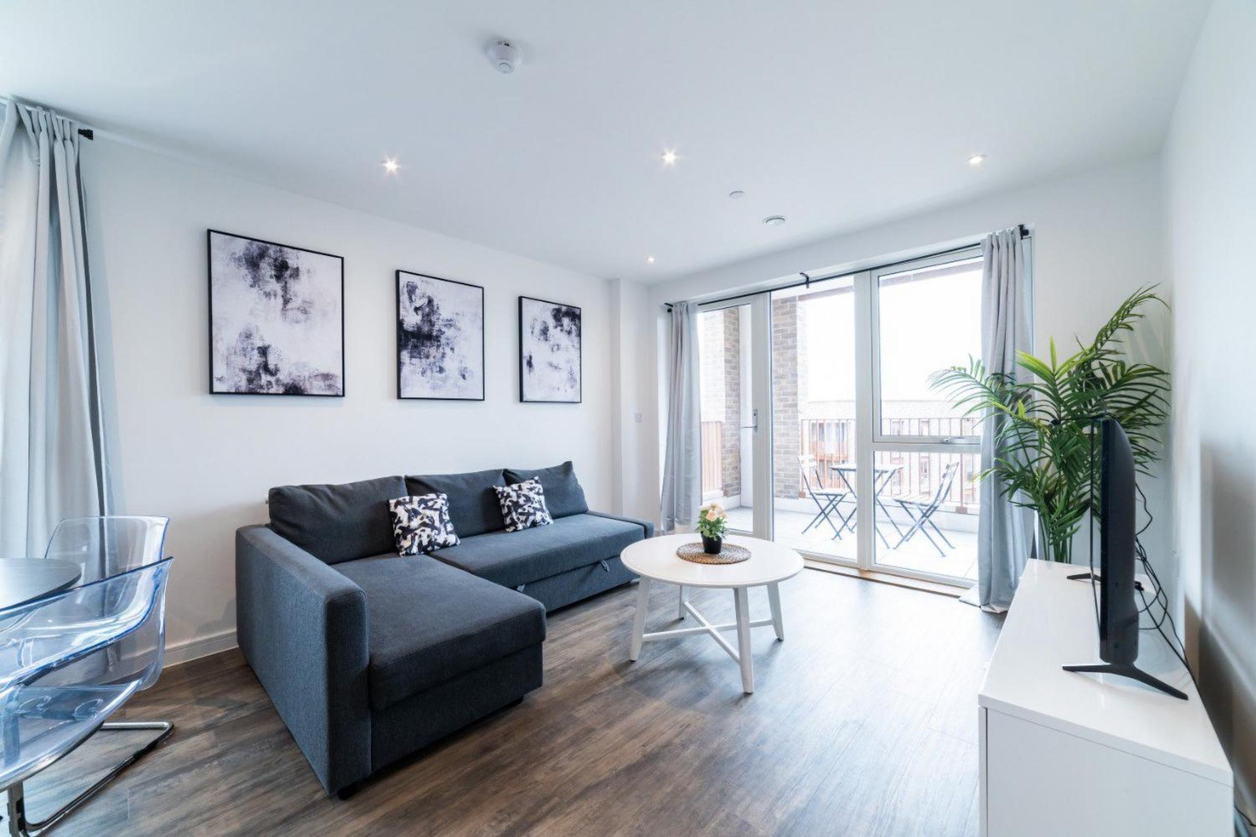 Swift Retreat in Barking