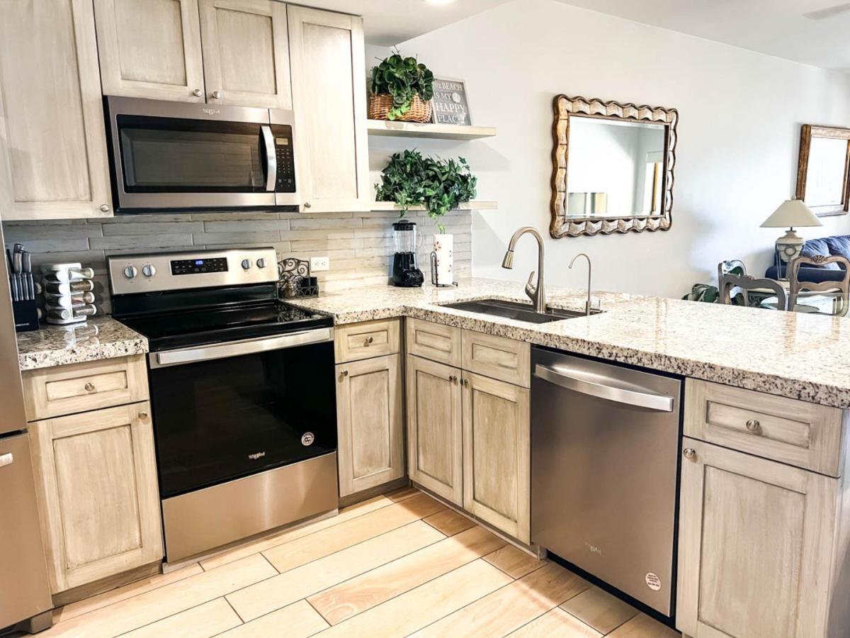 Princesa A101 Fresh Remodel, Directly on the Beach view 3