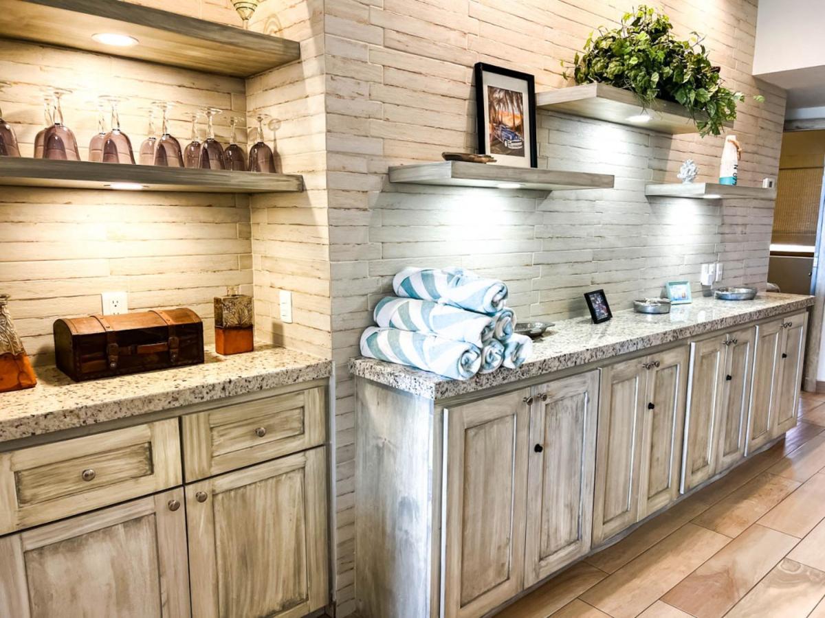 Princesa A101 Fresh Remodel, Directly on the Beach view 5