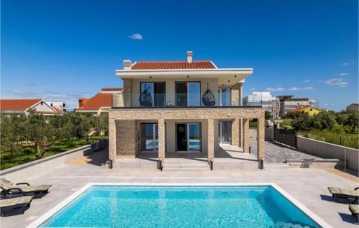 Luxurious beachfront Villa with sea view - by TA Leut Agency view 4