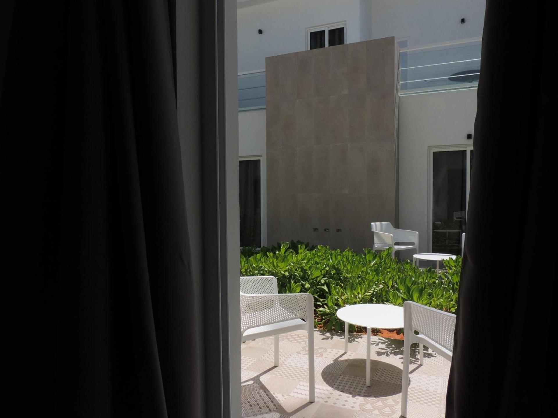 Hotel Miragua, Playa El Agua view 5