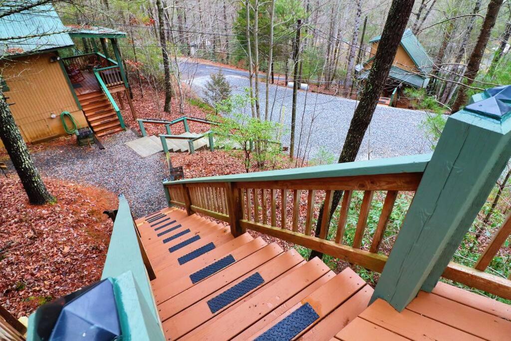 Alpine Mountain Sweetheart Cabin Jacuzzi #8 view 3