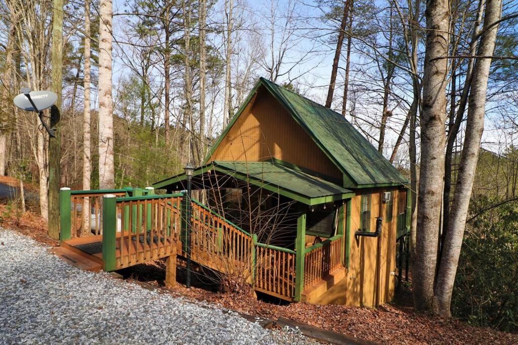 Hotel ❤ Mountain Cabin 2b W/jacuzzi #10❤