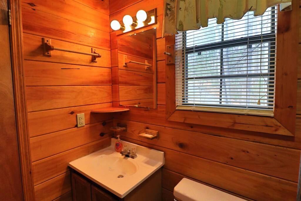 Mountain Cabin 2B Jacuzzi #10 view 2