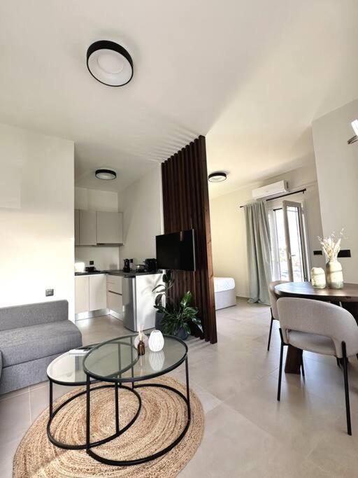 Malia Vacations - Lavris Seaside Apartment - Property Image 2
