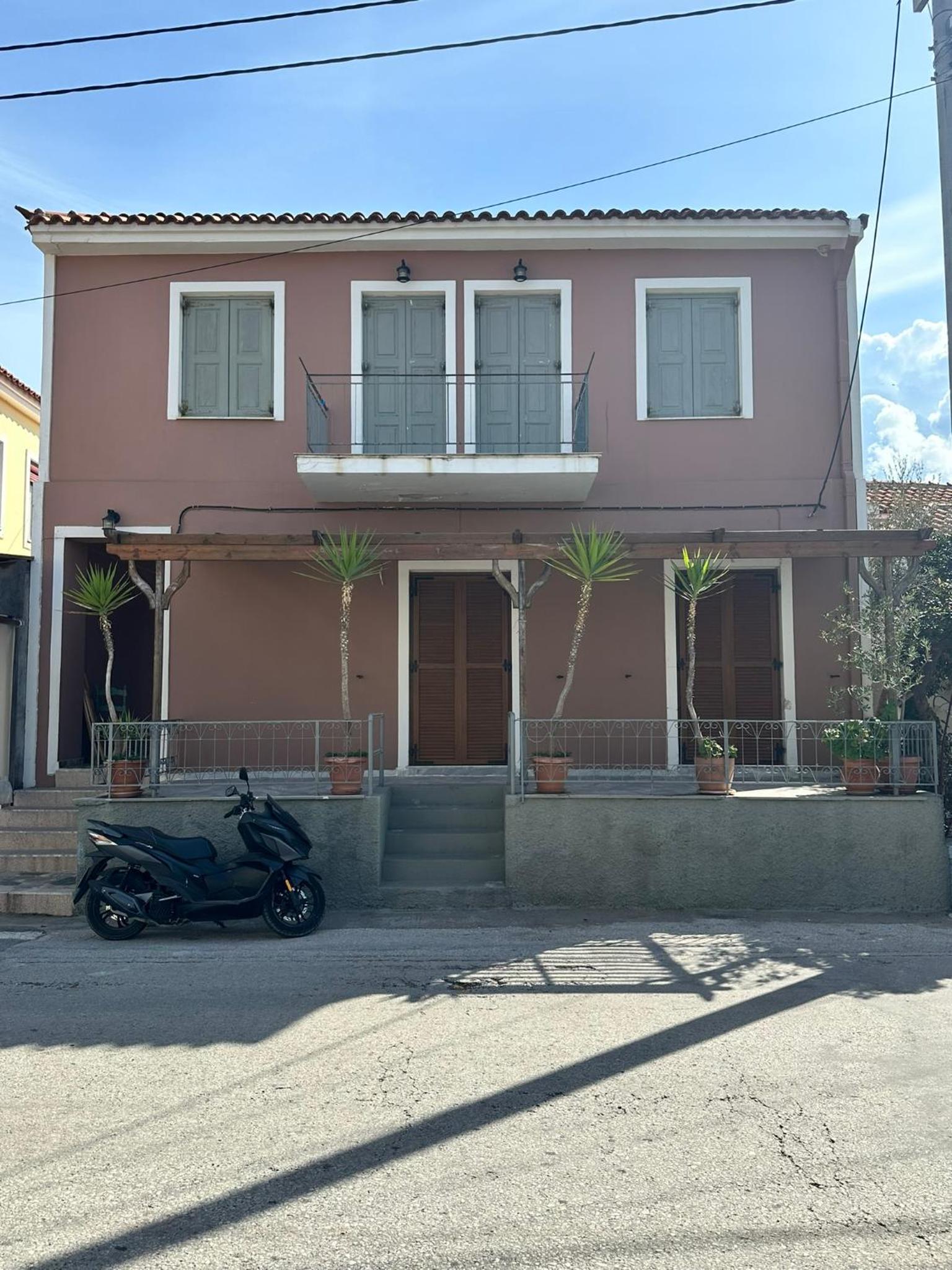 Nikos Holidays Apartment 1