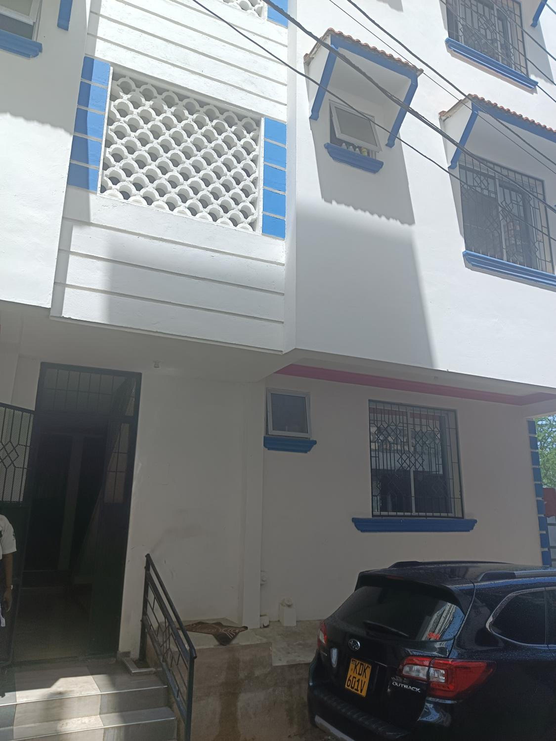The Blue Apartment Sparki
