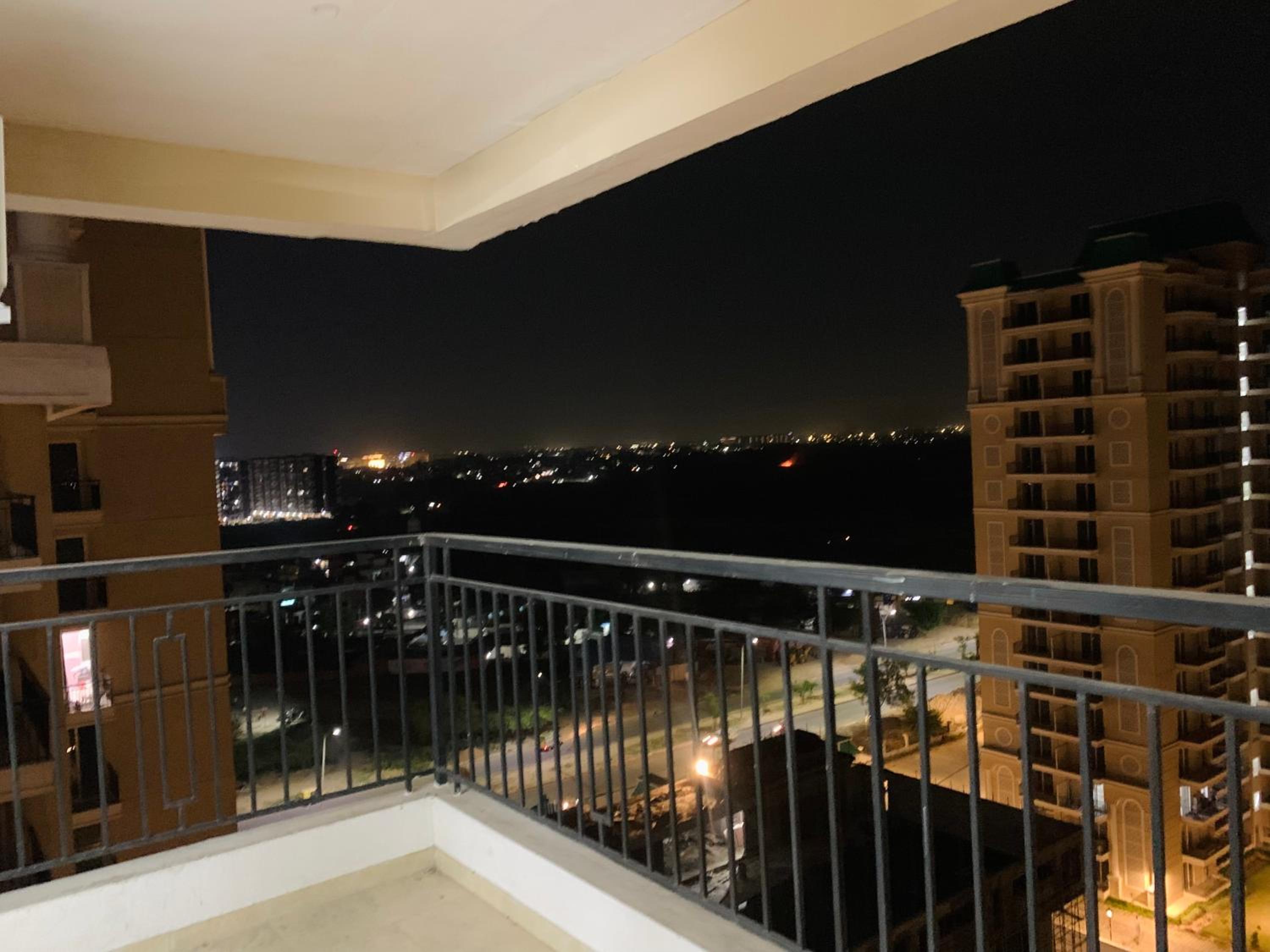 Luxury 3 Bhk Ambika La Parisian Appartment view 2