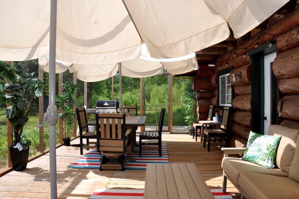 Lakefront Cottage in Muskoka