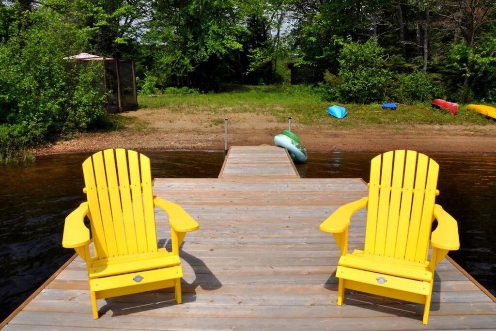 Lakefront Cottage in Muskoka