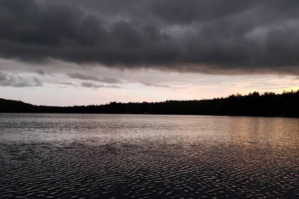 Lakefront Cottage in Muskoka