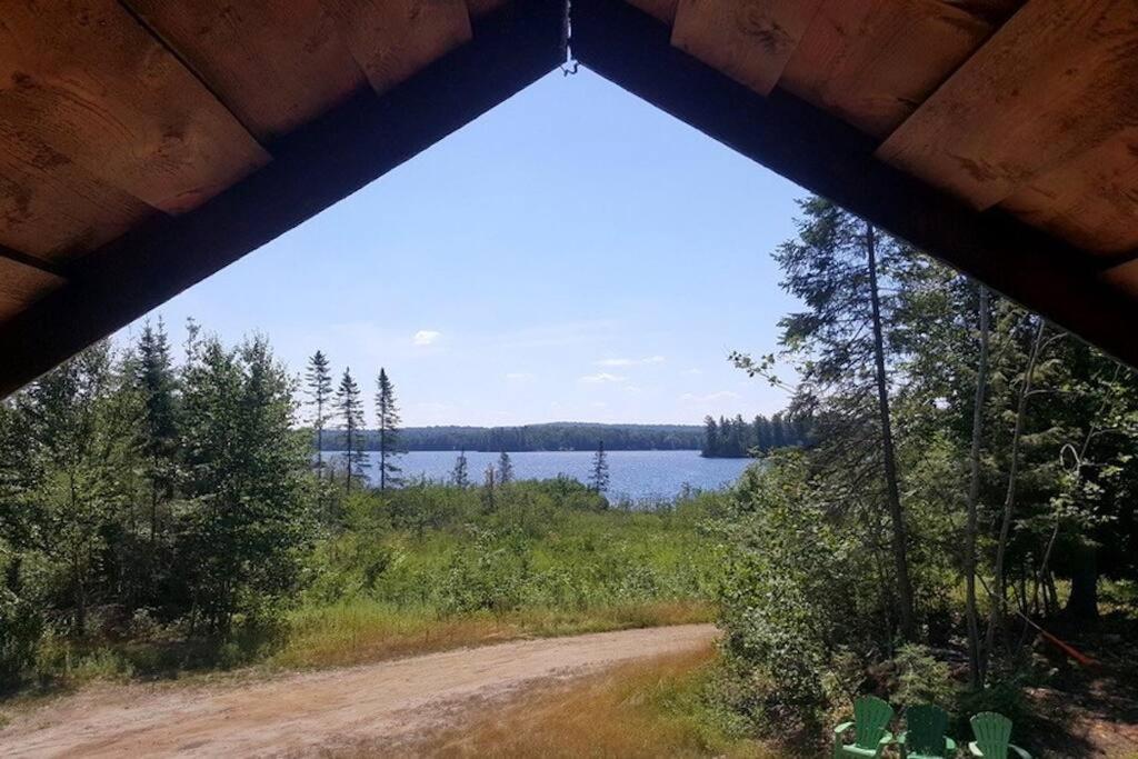 Lakefront Cottage in Muskoka