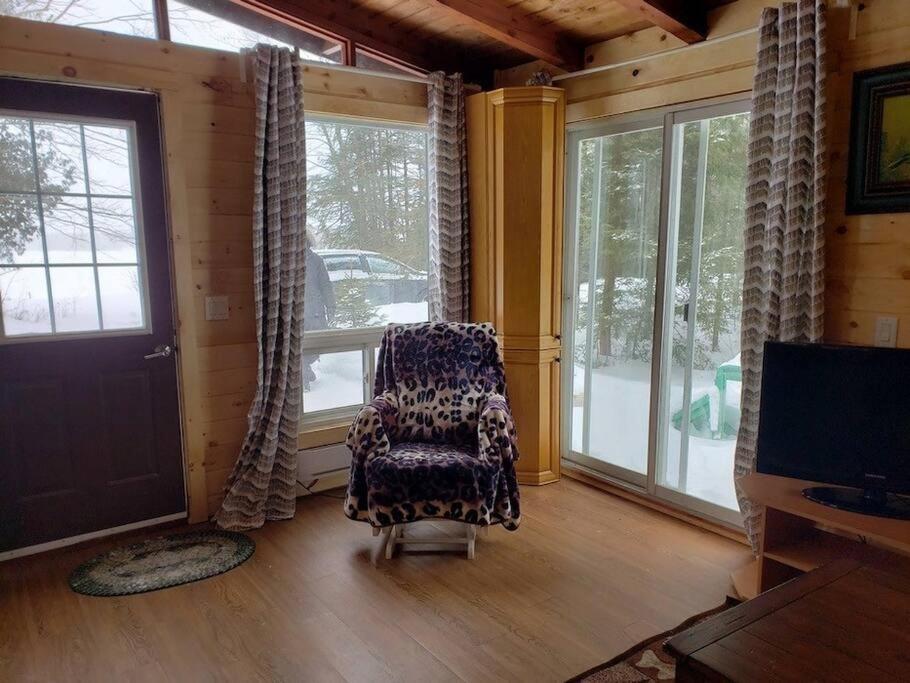 Lakefront Cottage in Muskoka