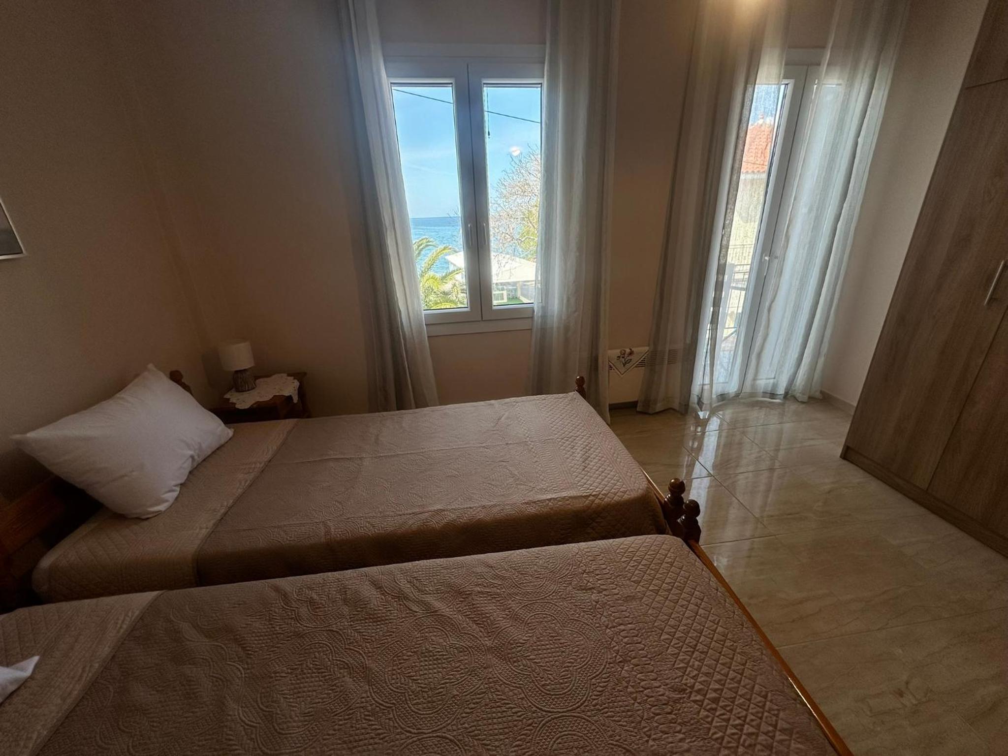 Nikos Holidays Apartment 2