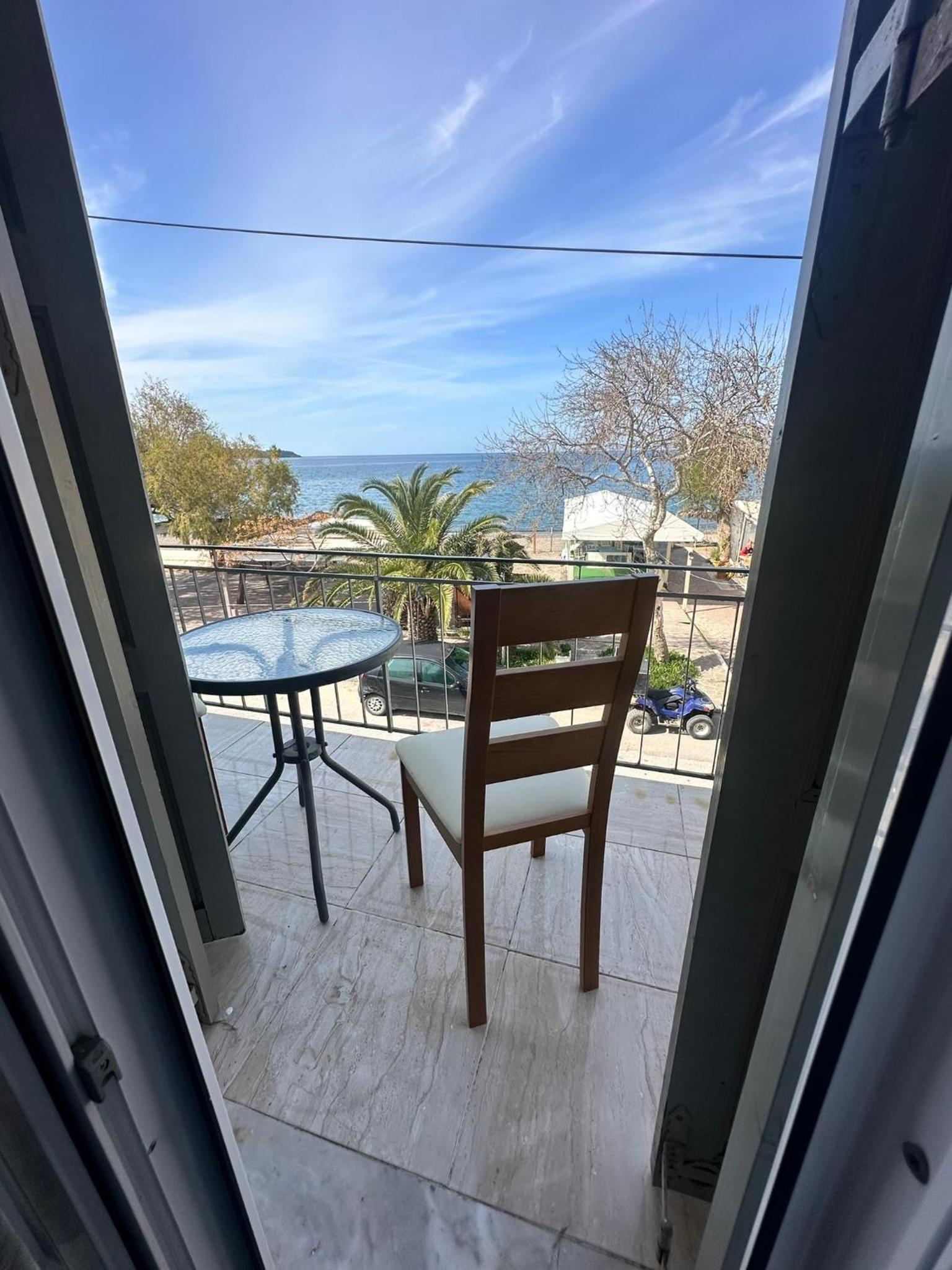 Nikos Holidays Apartment 2
