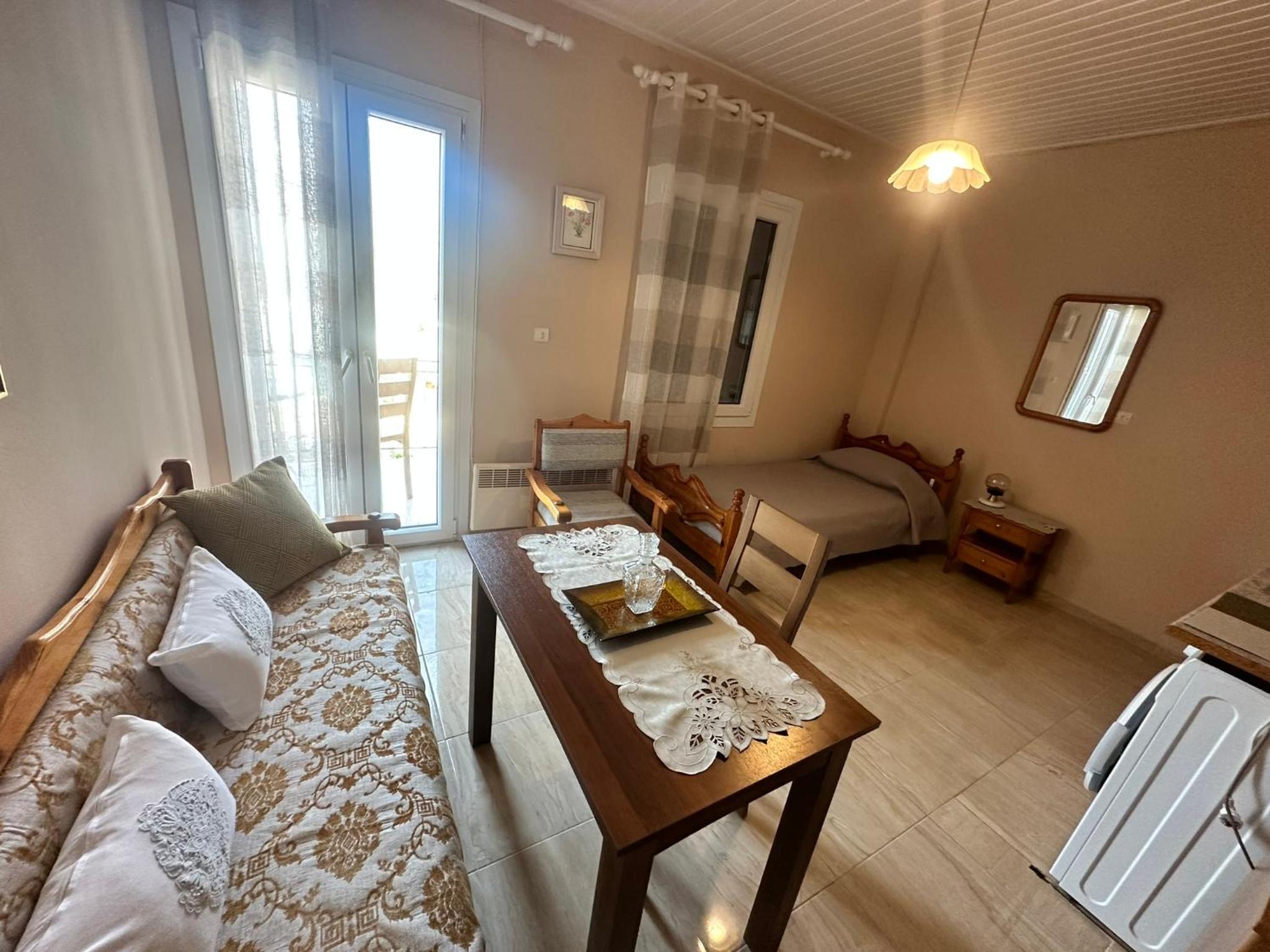 Nikos Holidays Apartment 2