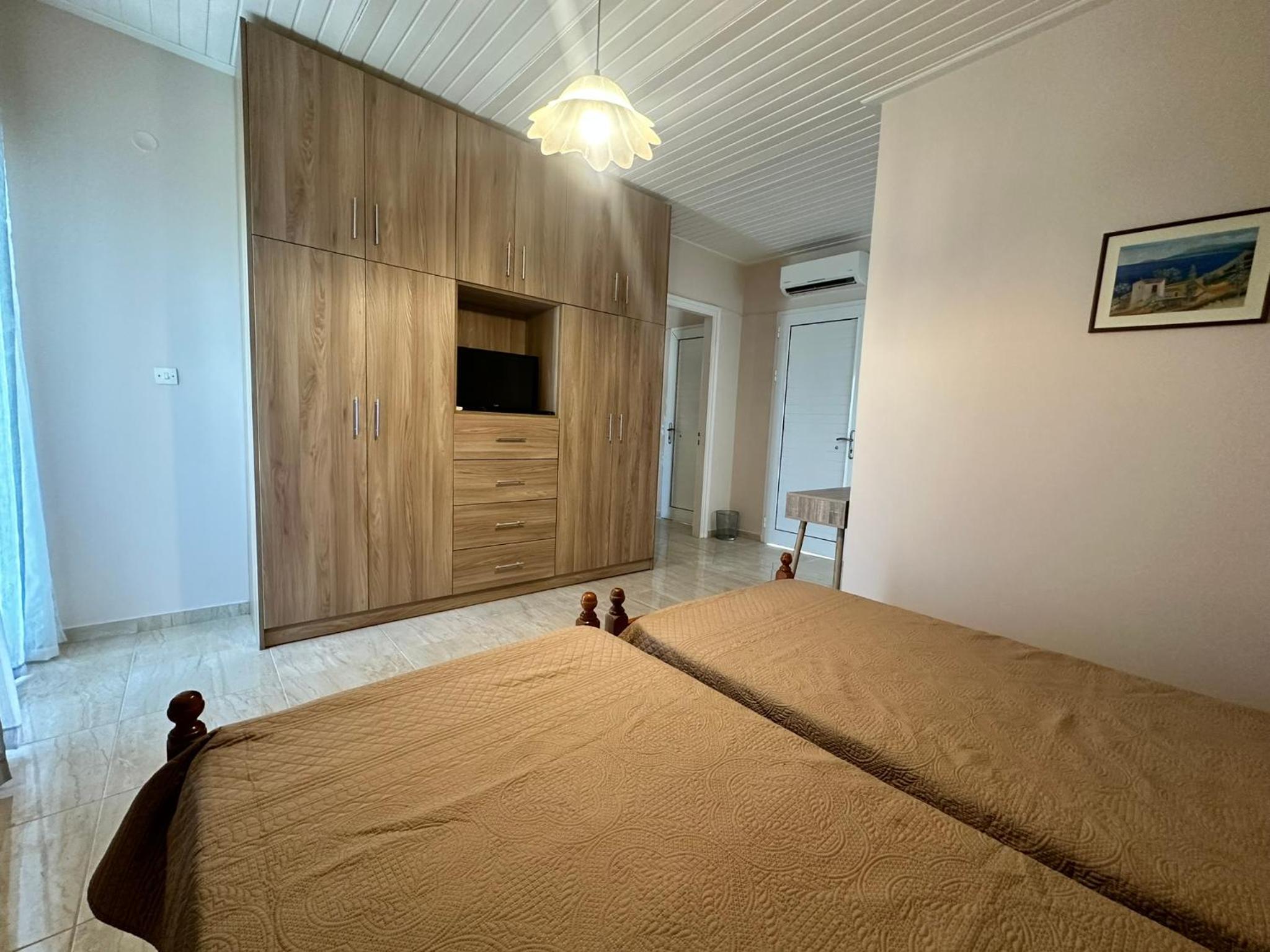 Nikos Holidays Apartment 2