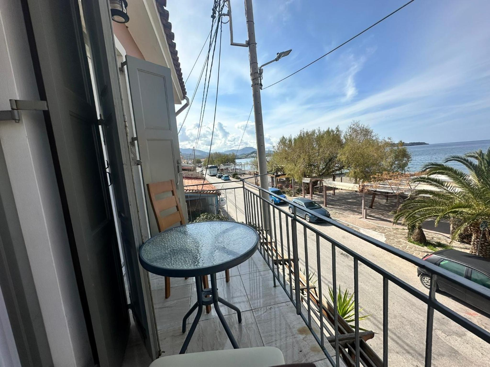 Nikos Holidays Apartment 2