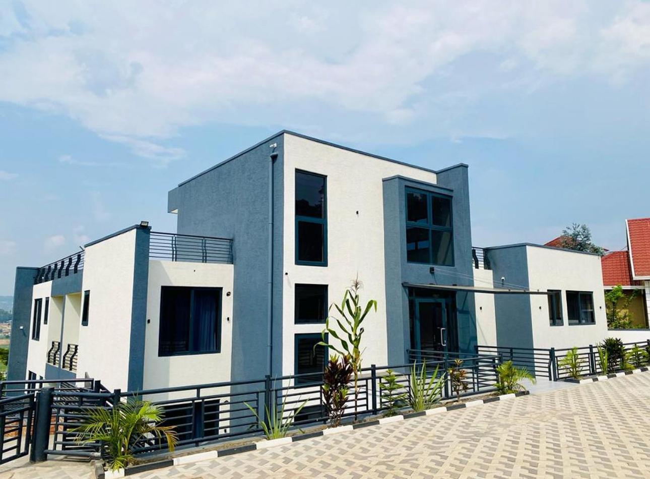 COOL LUXURY Smart Apartments view 2