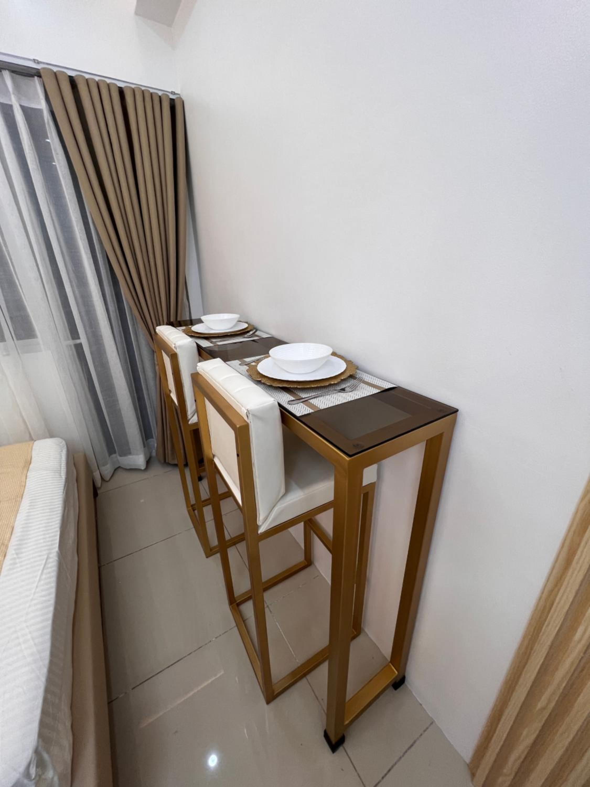 Breeze Residences - Manila Bay View view 3