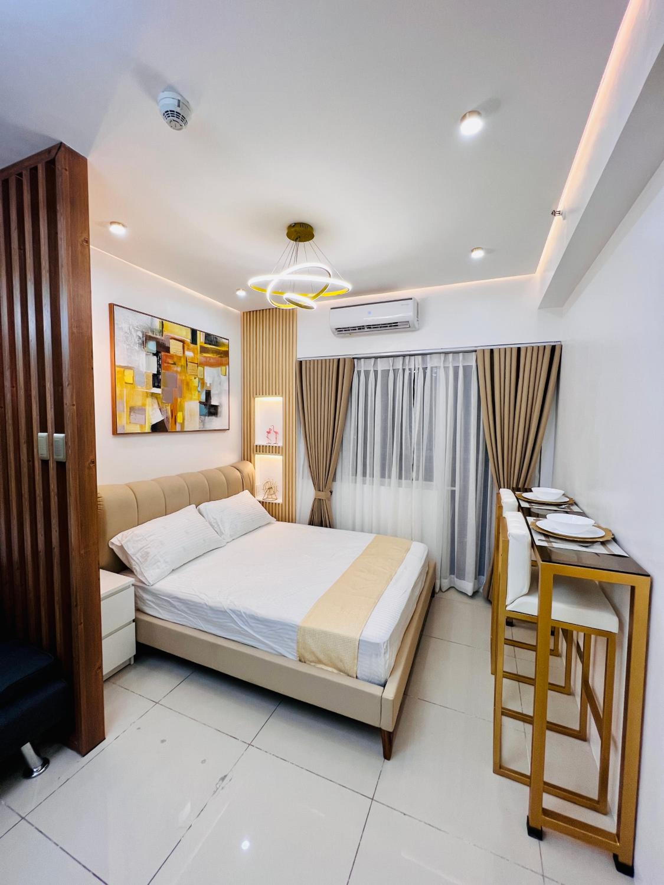 Breeze Residences - Manila Bay View view 5
