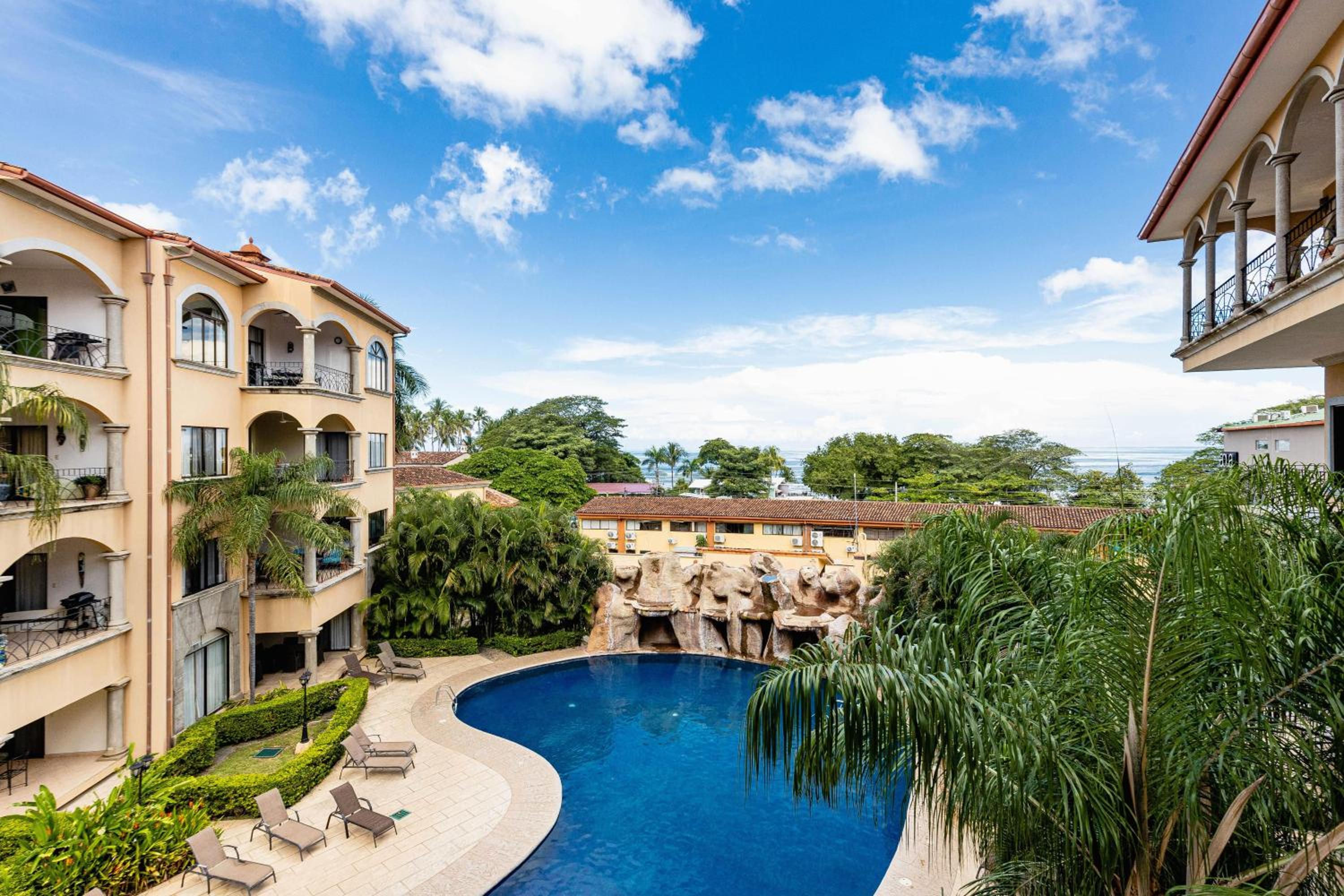 Sunrise 2 - 3 Bedroom Condo At Tamarindo