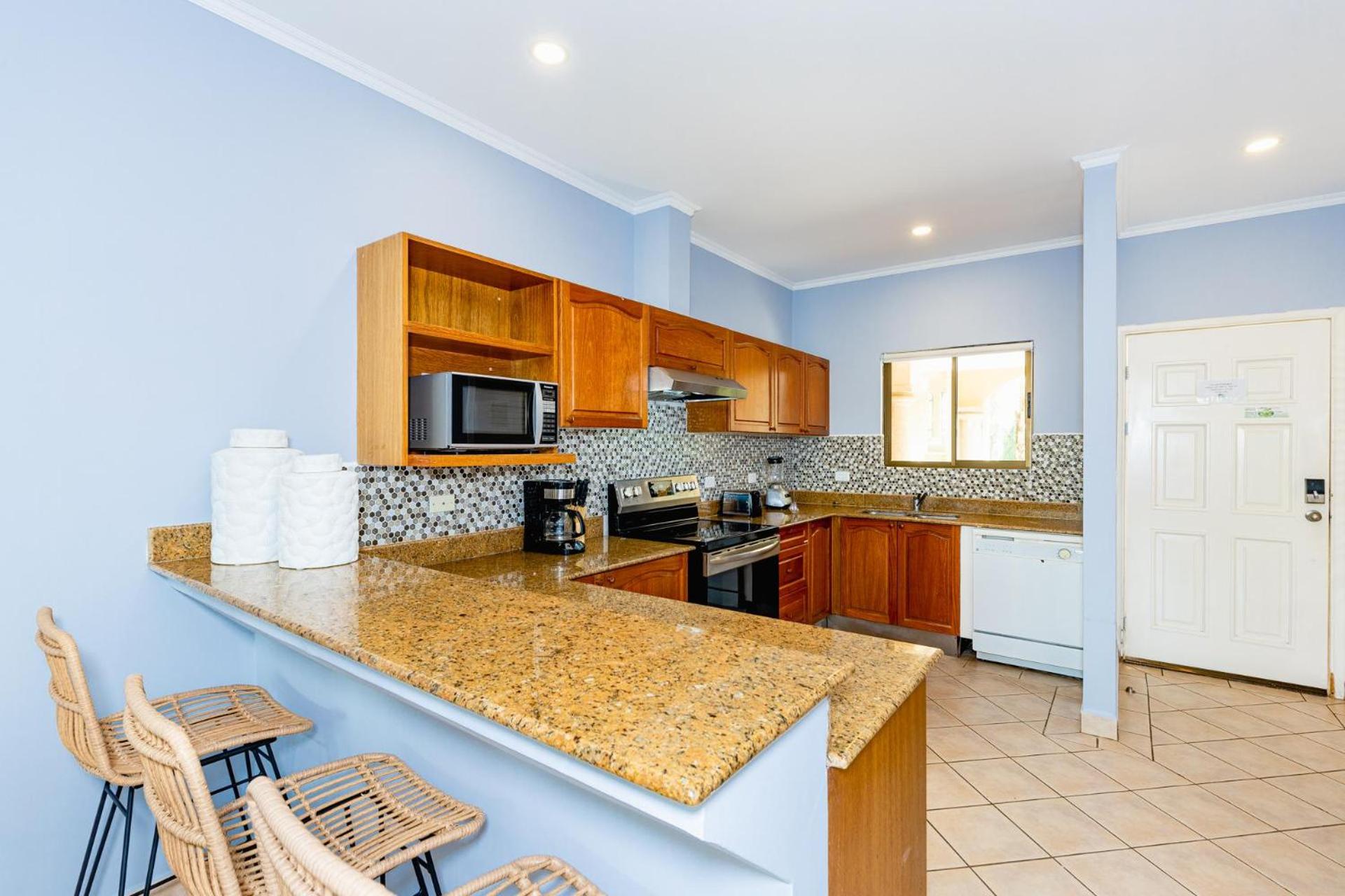 Sunrise 2 - 3 Bedroom Condo At Tamarindo