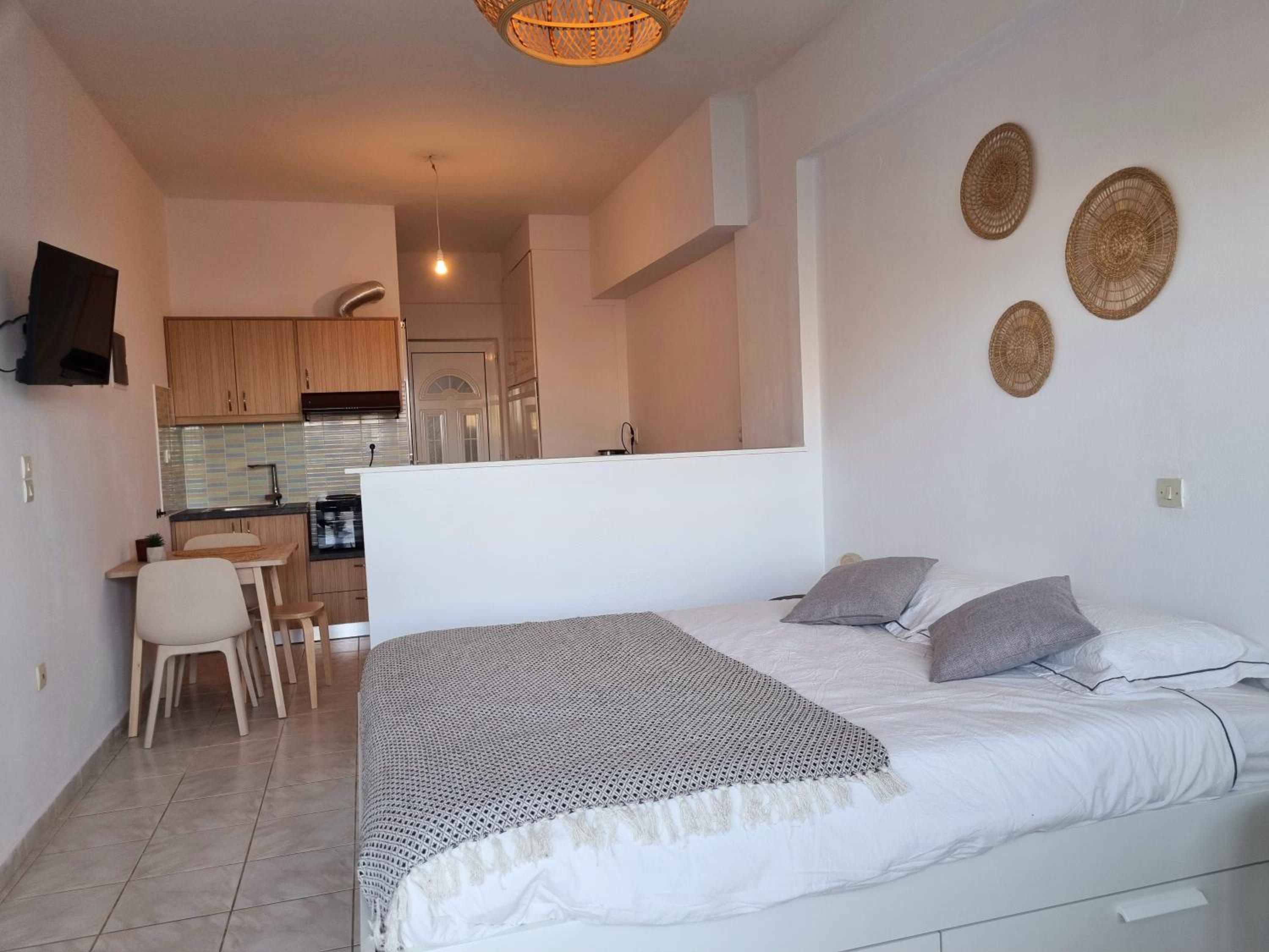 Tolo at sea - Nova photo 3