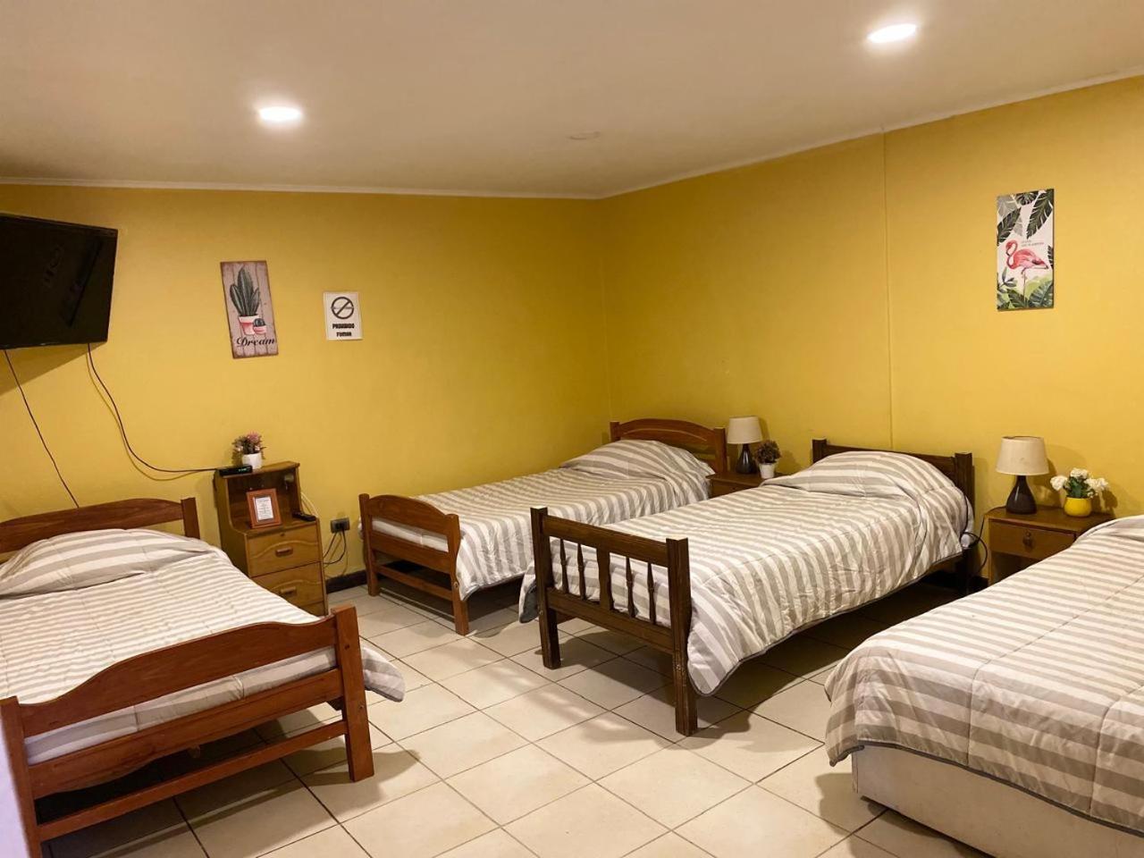 Hostal Aleros