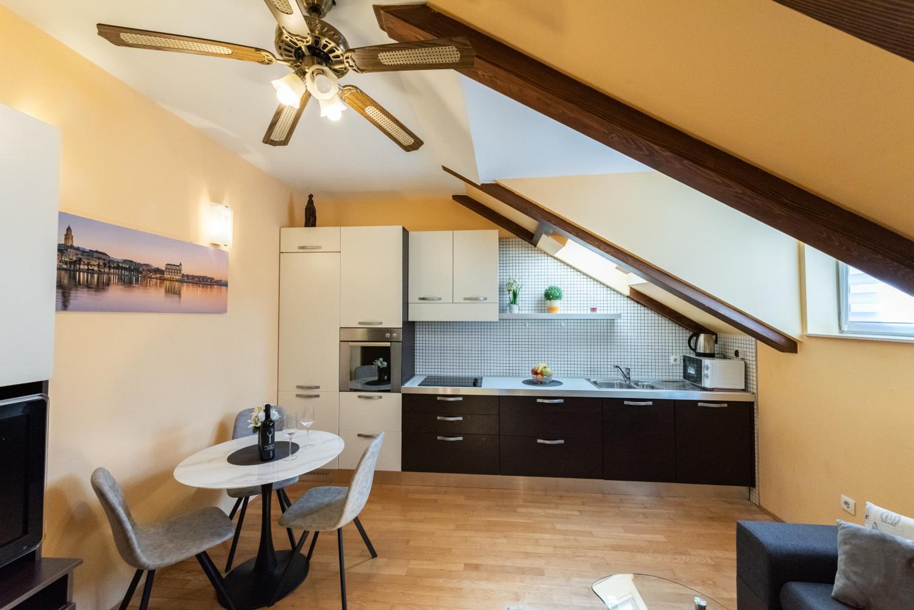 Split Coast Apartment