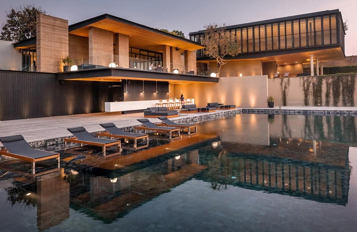 Tara Villa